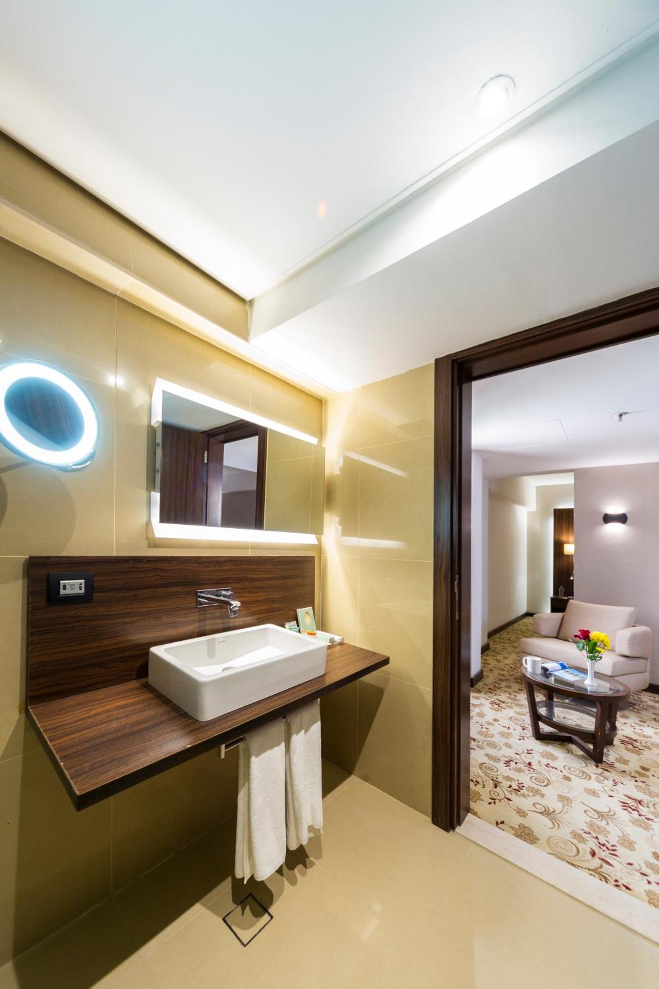 Retaj Inn Al Wakrah Phòng bức ảnh